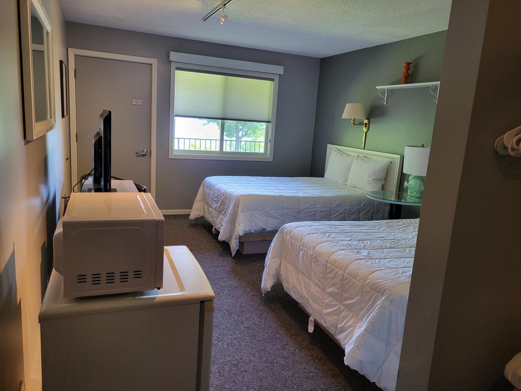 Chequamegon Lake Superior Lodge بايفيلد المظهر الخارجي الصورة