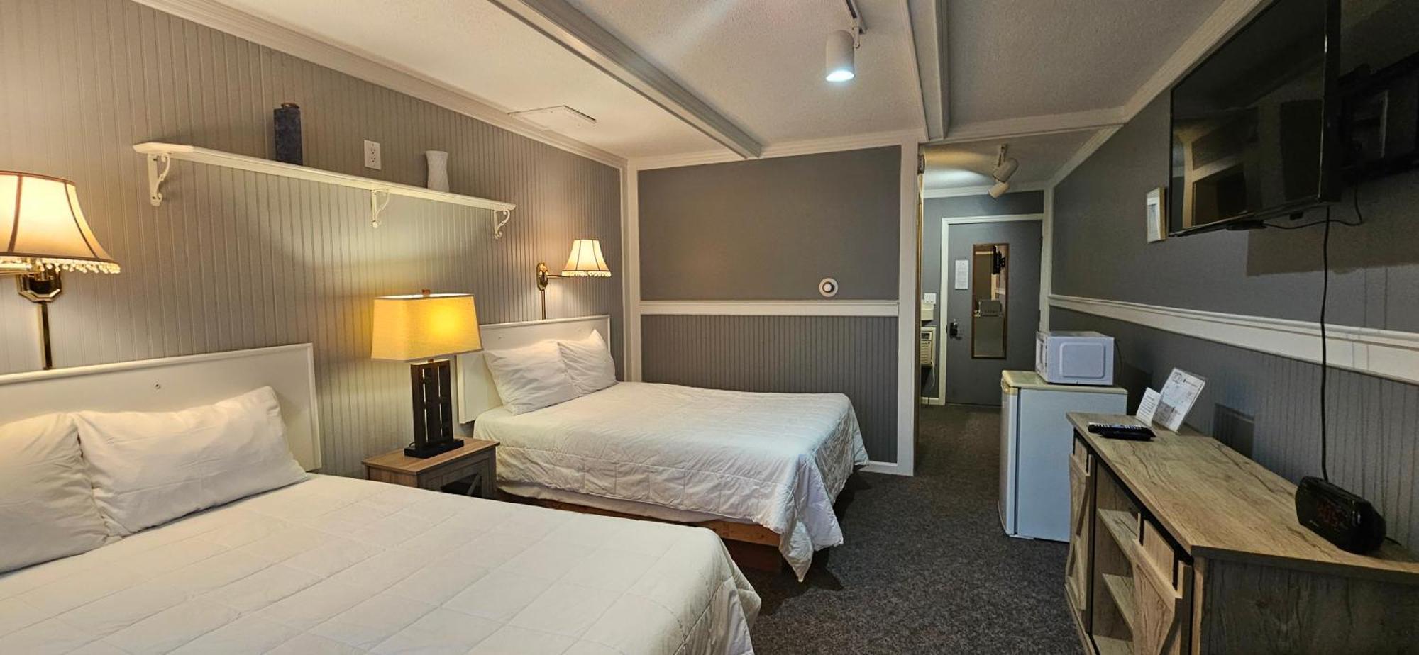 Chequamegon Lake Superior Lodge بايفيلد المظهر الخارجي الصورة